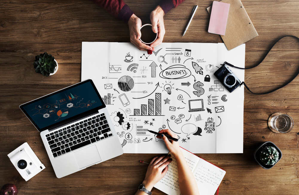 Choosing Your Marketing Consultant: Red and Green Flags 3 Questions to Ask Your Marketing Consultant 1